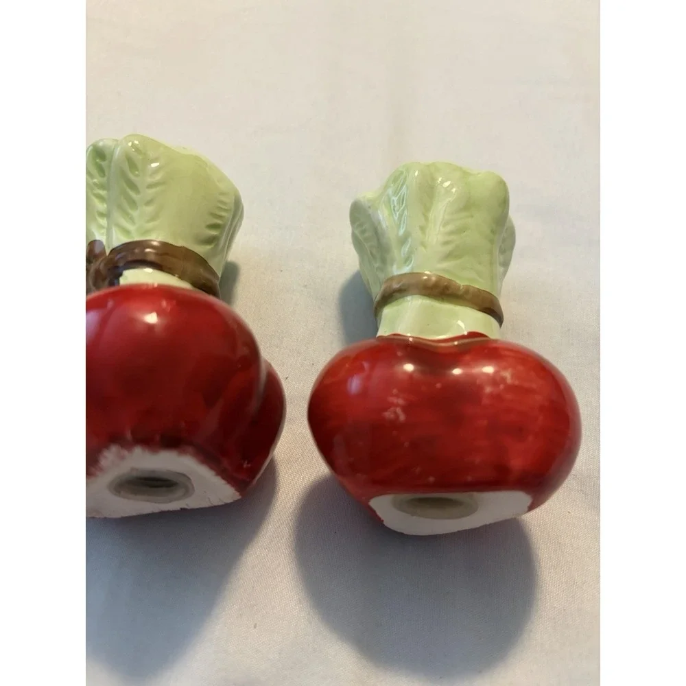 Radish Salt and Pepper Shakers Vegetable Kitschy Red Green Ceramic Set 3.5in